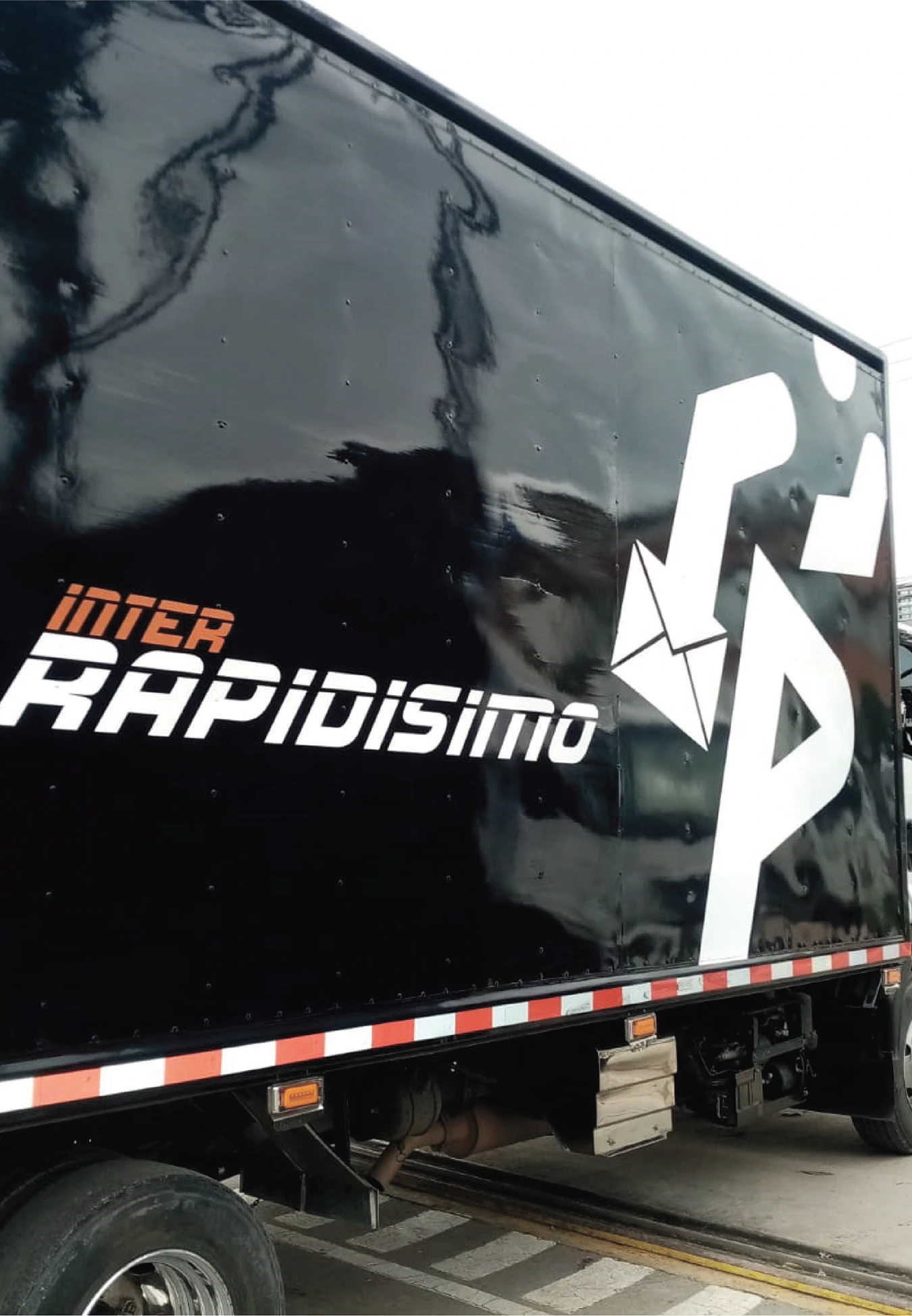 aviso interrapidisimo camion